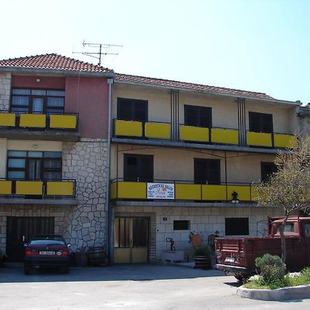 Apartments Ive - With Sea View Tisno Dış mekan fotoğraf